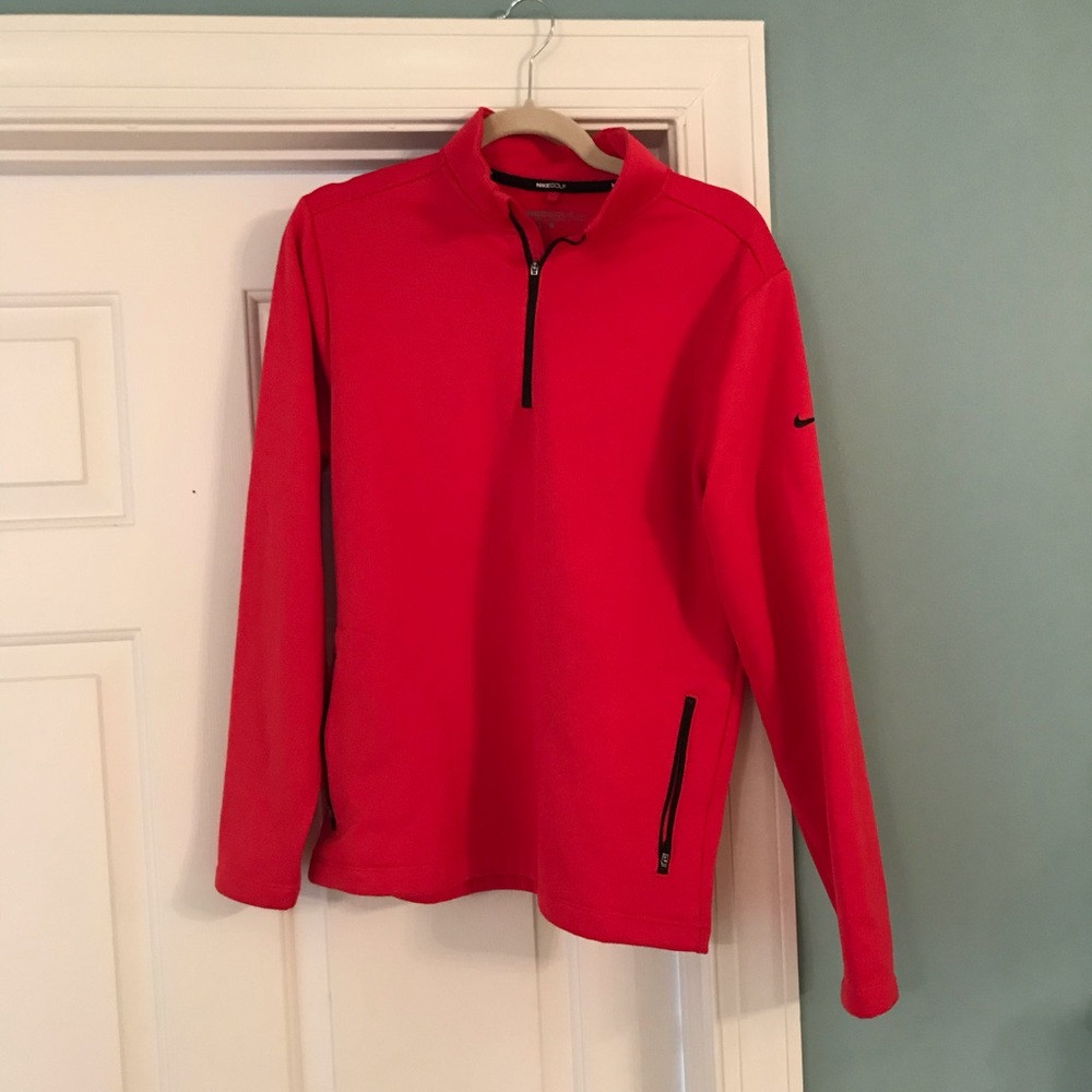 Nike 1/4 zip pullover. YXL fits like an adult s